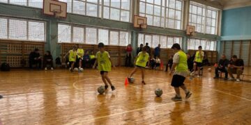 Самарских педагогов физкультуры учили преподавать футбол