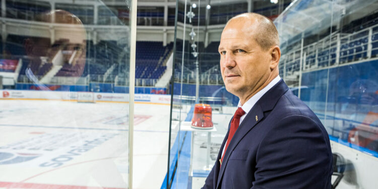 В тольяттинском хоккейном клубе меняют руководство и, возможно, название