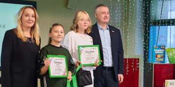 Учащиеся школы-интерната в Самарском регионе получили подарки от нефтедобытчиков