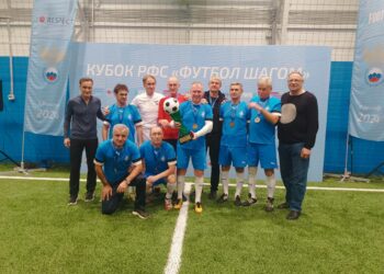 Ветераны «Крыльев Советов» выиграли  турнир по футболу шагом