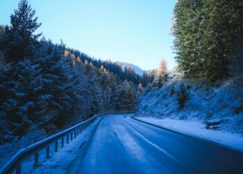В самарском минтрансе назвали 5 причин ограничить зимой движение фур по трассе М-5