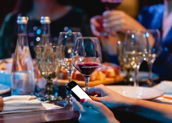 Самарский врач рассказал, какие продукты на новогоднем столе самые вредные 