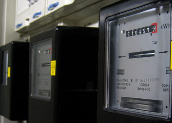 Главными должниками за электроэнергию оказались предприятия ЖКХ Красноармейского и Нефтегорского районов