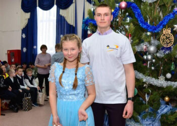 Учащиеся школы-интерната в Самарском регионе получили подарки от нефтедобытчиков