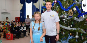 Учащиеся школы-интерната в Самарском регионе получили подарки от нефтедобытчиков