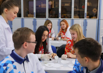 «Тольяттиазот» в Самаре открыл профильную смену в региональном центре талантов