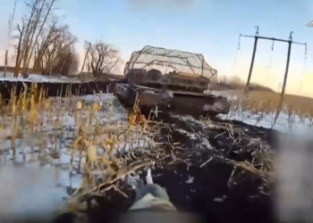 ВСУ атаковали позиции РФ в Курской области отрядами заключенных