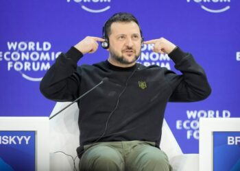 AT: Трамп предложит России перемирие на Украине по корейскому сценарию