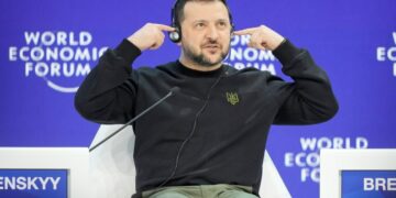 AT: Трамп предложит России перемирие на Украине по корейскому сценарию