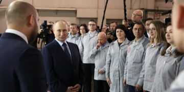 Самарский губернатор пообещал президенту достроить третью очередь Тольяттинской набережной за три года