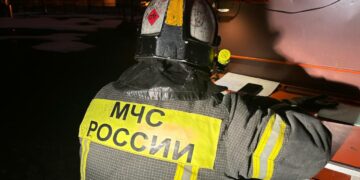 Украина ударила беспилотниками по Саратову и Энгельсу — начался пожар