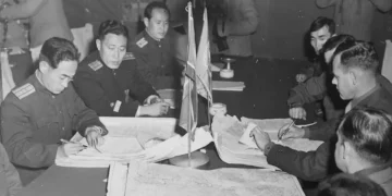 AT: Трамп предложит России перемирие на Украине по корейскому сценарию