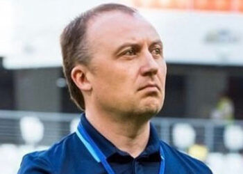 Главный тренер ЖФК «Крылья Советов» рассказал о начале своего дебюта в женском футболе