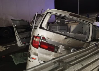 В Самарской области в страшной аварии автобуса с грузовиком погибли двое и ранено трое человек