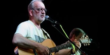 Умер постоянный участник Грушинского фестиваля, бард Вадим Мищук