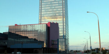 АВТОВАЗ сообщил о полном отказе от поставок из недружественных стран