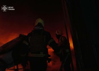 Россия утром 12 февраля ударила ракетами по объектам в Киеве