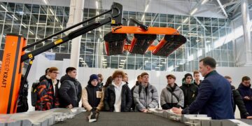 Площадку «Транспорт будущего» в Тольятти 14 февраля посетило более 400 человек.