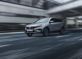 АвтоВАЗ в январе 2025 года удержал продажи на уровне прошлого года