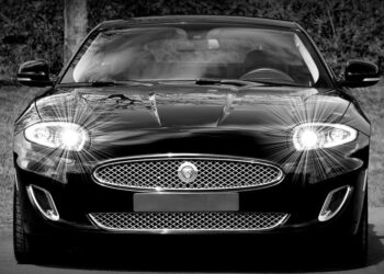 Более половины россиян готовы купить авто онлайн