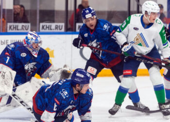 Руководство ХК «Лада» подтвердило задолженность перед игроками и тренерами и обещало скоро ее закрыть