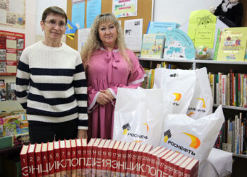 Сотрудники «Самаранефтегаза» пополнили фонд сельской библиотеки Безенчукского района