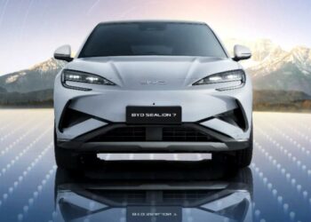 Китайский производитель электрокаров BYD обогнал Tesla по годовым продажам