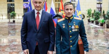 Лейтенант Чеботарь удостоен звания Героя России за мужество и героизм при освобождении Селидово