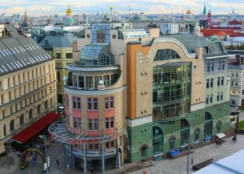 Самарский «Акрон Холдинг» забрал во владение торговый центр на Лубянке