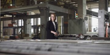 На «Самарском Стройфарфоре» побывали с экскурсией дизайнеры и архитекторы