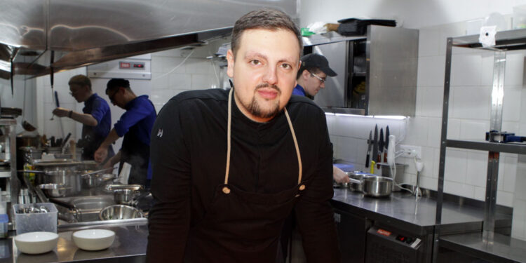 Бренд-шеф «Кухмистерской фон Вакано» — о своих предпочтениях и принципах работы с персоналом