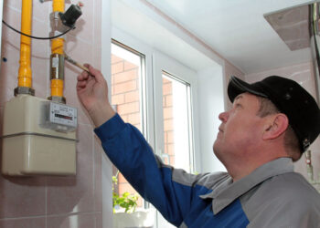 Владимир Кошелев превратился из критика газовиков в их защитника