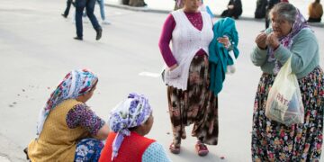 В Кротовке под Самарой ищут способ избавиться от понаехавшего цыганского табора