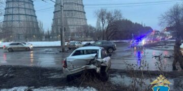 В Самаре в массовом ДТП пострадал пятилетний ребенок и трое взрослых