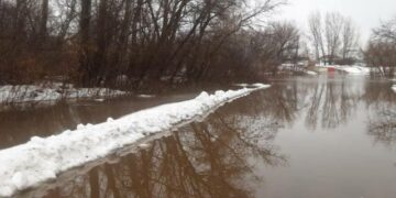 В Самарской области село Полудни осталось без транспортного сообщения из-за паводка