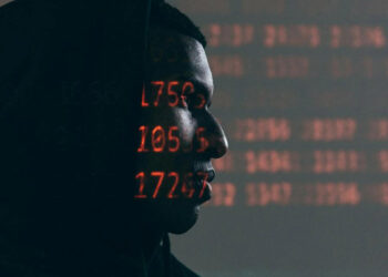 В Сбере сообщили, что кража средств с записью голоса или фото жертвы технически невозможна