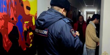 Самарская полиция проверила 50 мигрантов, живущих в хостеле на улице Подшипниковой