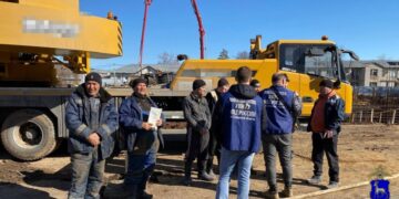 На стройке поликлиники в Самарской области проверено более 20 мигрантов