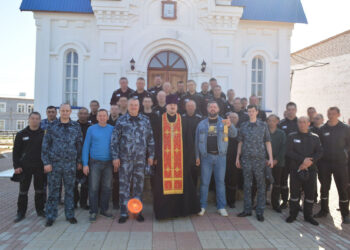 Самарские «сидельцы» в пасхальную неделю пекут куличи и звонят в колокола