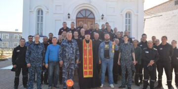 Самарские «сидельцы» в пасхальную неделю пекут куличи и звонят в колокола