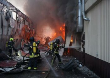 Россия нанесла мощный комбинированный удар по целям в Киеве и других городах Украины