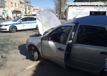 В Самаре в страшной аварии с мотоциклом погибли два человека 