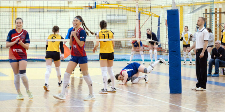 Самарские волейболистки завоевали медали Первой лиги и ждут бюджетного плеча