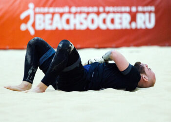 Самарская команда по пляжному футболу разбежалась без бюджетной подпитки