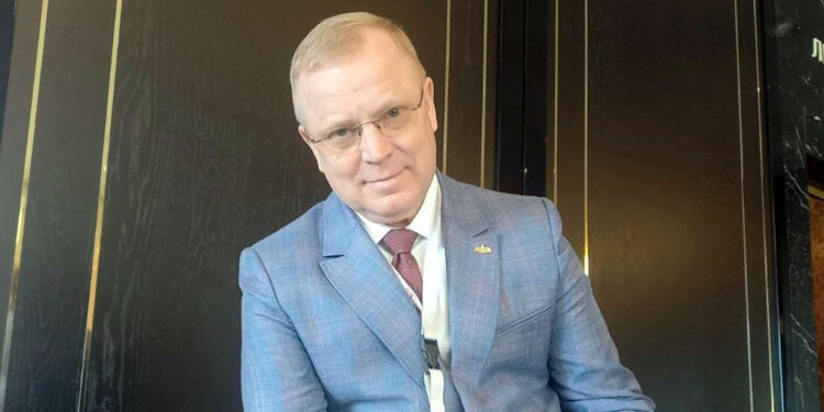 Крупный российский дилер МАЗа — ООО «АВТОритет» — теперь принадлежит Николаю Мозырцу