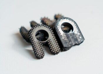 Самарские ученые создали технологию высокопрочных авиакреплений 