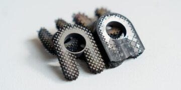 Самарские ученые создали технологию высокопрочных авиакреплений 