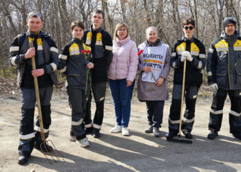 Сотрудники Куйбышевского НПЗ привели в порядок воинские захоронения земляков-самарцев