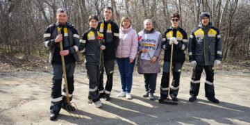 Сотрудники Куйбышевского НПЗ привели в порядок воинские захоронения земляков-самарцев