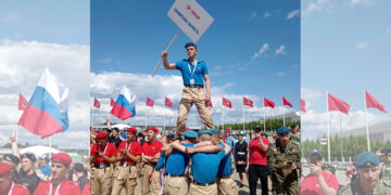 Самарский военно-патриотический клуб «Центр Плотниковых» получил награду от полпреда в ПФО